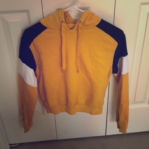 Divided Color Block Cropped Sweatshirt